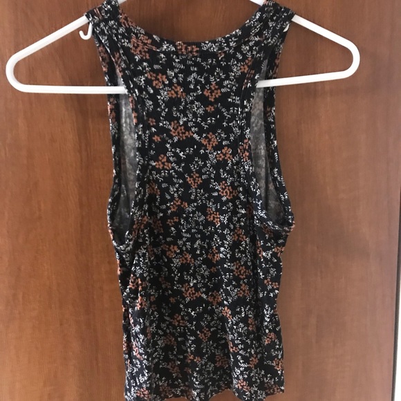 Ribbed racerback floral tank - Picture 2 of 4